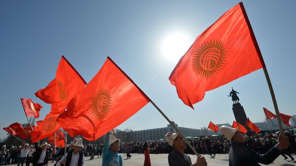 Флаг Кыргызстана, архивное фото - Sputnik Казахстан