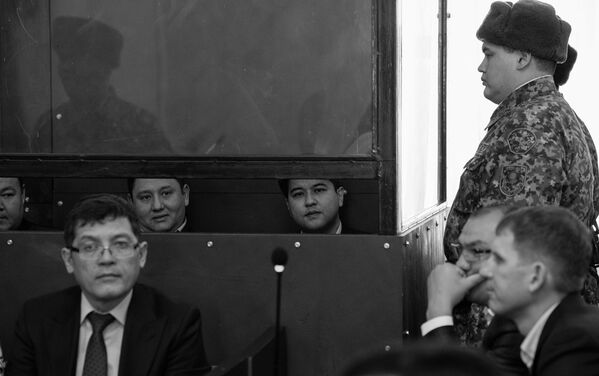 Предварительные слушания по делу Куандыка Бишимбаева (в центре) - Sputnik Казахстан