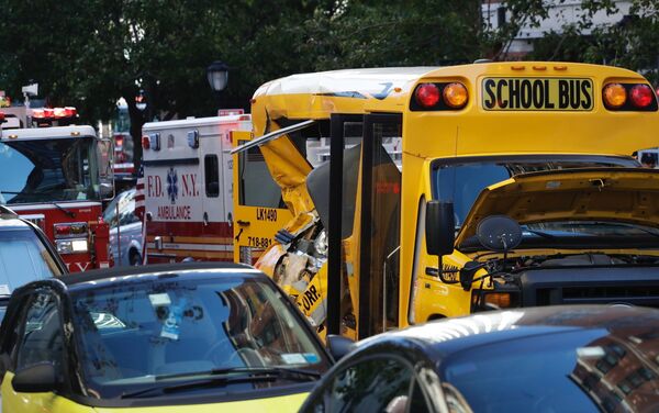 Террорист врезался в школьный автобус - Sputnik Казахстан