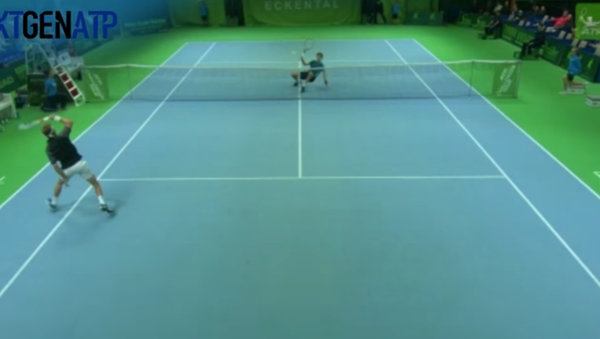 Необычный удар казахстанского теннисиста Александра Бублика на турнире в Германии - Sputnik Казахстан