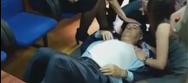 Экс-госслужащий упал в обморок во время оглашения приговора - Sputnik Казахстан