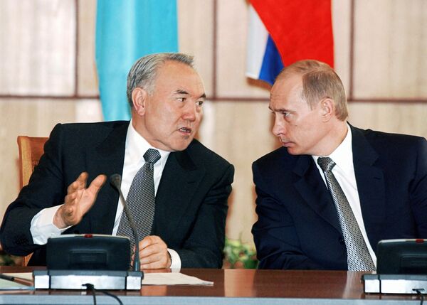 В.Путин и Н.Назарбаев во время переговоров в Омске - Sputnik Казахстан