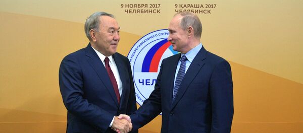 Президент Казахстана Нурсултан Назарбаев (слева) и президент РФ Владимир Путин - Sputnik Казахстан