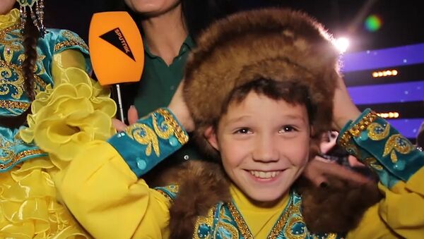 Казахстанец Амиль Салихов впервые за пять лет увидел отца на Ты супер! Танцы - Sputnik Казахстан