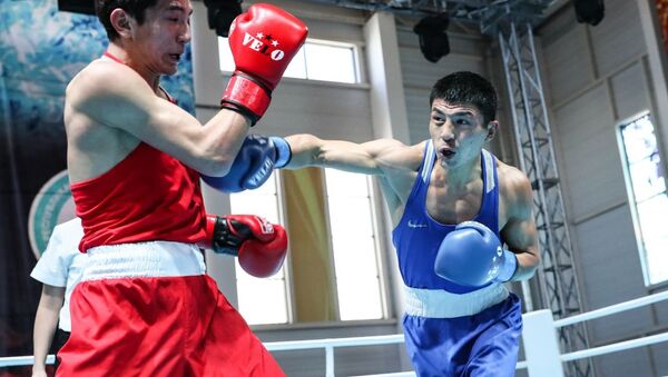 В Шымкенте завершились полуфинальные поединки чемпионата Казахстана по боксу - Sputnik Казахстан