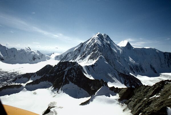 Белуха – самая высокая гора на Алтае - Sputnik Казахстан
