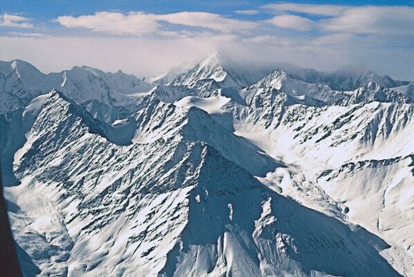 Гора Белуха в Горном Алтае - Sputnik Казахстан