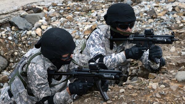 Архивное фото военнослужащих спецподразделений на российско-индийских учениях - Sputnik Казахстан