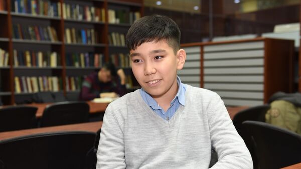 Вундеркинд Абзал Мырзаш хочет окончить вуз в 15 лет - Sputnik Казахстан