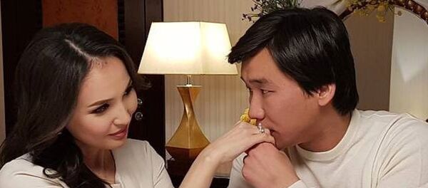 Қайрат Нұртас жарымен - Sputnik Қазақстан