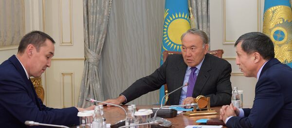 Нұрсұлтан Назарбаев Бақытжан Әбдірайыммен кездесті Нұрсұлтан Назарбаев Бақытжан Әбдірайыммен кездесті - Sputnik Қазақстан