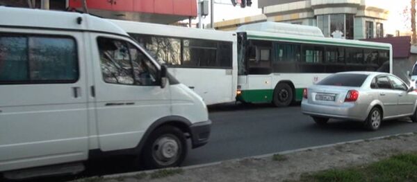 Два пассажирских автобуса столкнулись в Шымкенте Два пассажирских автобуса столкнулись в Шымкенте - Sputnik Казахстан