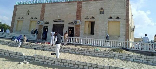 Последствия теракта в мечети в Египте - Sputnik Казахстан