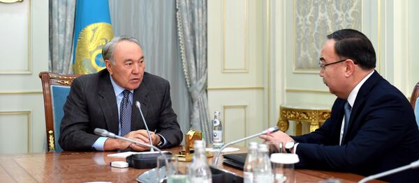 Нұрсұлтан Назарбаев Қазақстанның АҚШ-тағы елшісі Ержан Қазыхановпен кездесті Нұрсұлтан Назарбаев Қазақстанның АҚШ-тағы елшісі Ержан Қазыхановпен кездесті - Sputnik Қазақстан