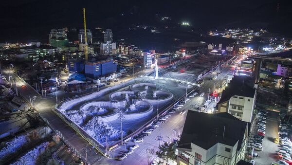 Олимпийские кольца в Пхенчхане, Корея - Sputnik Казахстан