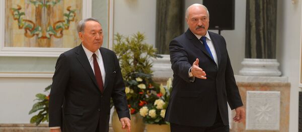 Двусторонняя встреча президентов Казахстана и Беларуси - Нурсултана Назарбаева и Александра Лукашенко в Минске - Sputnik Казахстан