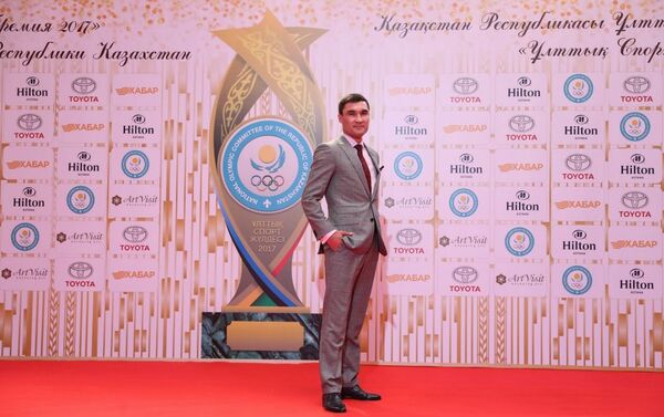 Серик Сапиев на Церемонии вручения Национальной спортивной премии 2017 года Серик Сапиев на Церемонии вручения Национальной спортивной премии 2017 года - Sputnik Казахстан
