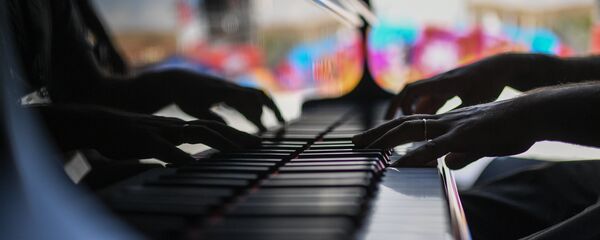 Клавиши рояля, архивное фото - Sputnik Казахстан