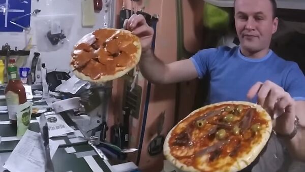 Пицца в невесомости - Sputnik Казахстан