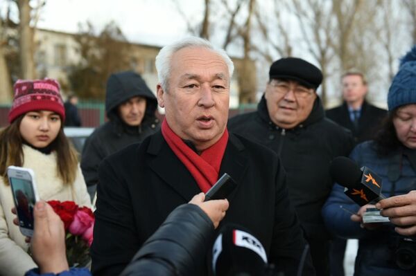 Сейтказы Матаев Сейтказы Матаев - Sputnik Казахстан