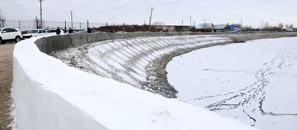 Дамба в поселке Кожевенный в Петропавловске - Sputnik Казахстан