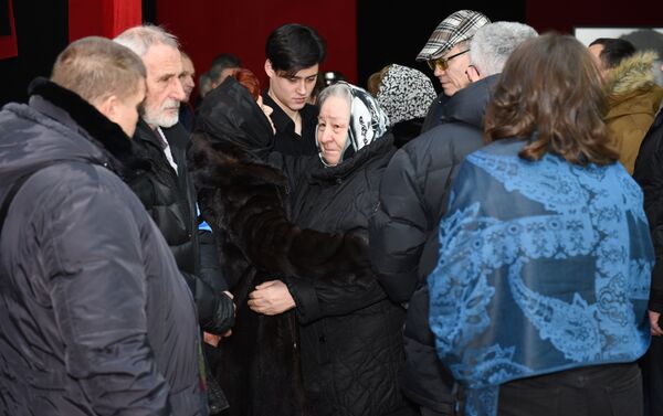 С Геннадием Бендицким простились родные и коллеги - Sputnik Казахстан