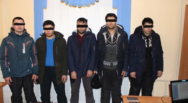 Задержанные по подозрению в пособничестве боевикам - Sputnik Казахстан