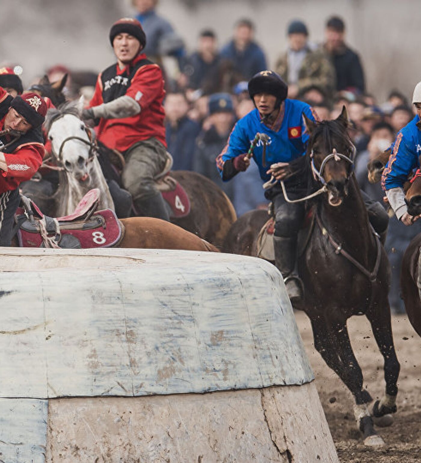 Порно достар қызды ебет Қожайын машинада сорып жатыр 18