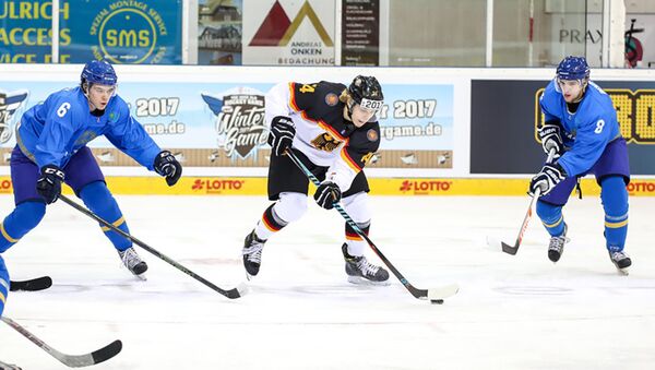 Молодежная сборная РК по хоккею в матче с Германией - Sputnik Казахстан