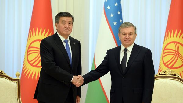 Президент Кыргызстана Сооронбай Жээнбеков и президент Узбекистана Шавкат Мирзиёев - Sputnik Казахстан