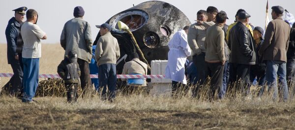 Ғарыш кемесінің экипажды жерге түсіретін аппараты, архив суреті - Sputnik Қазақстан