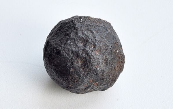 Этот железный объект (возможно, также небесное тело) астроном нашел 30 лет назад - Sputnik Казахстан