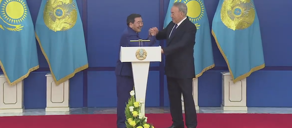 Чемпион против президента: Назарбаев поборолся с Ушкемпировым - Sputnik Казахстан