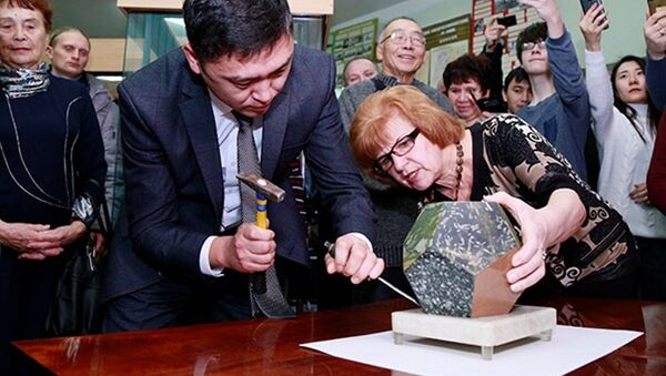 Капсула времени, заложенная геологами в 1967 году в Костанае - Sputnik Казахстан