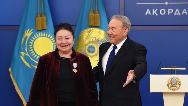 Нурсултан Назарбаев и Мерует Утекешева - Sputnik Казахстан