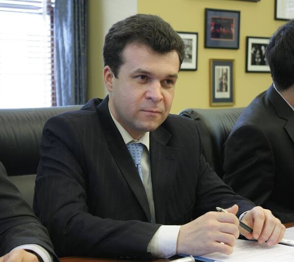 Политолог Олег Сидоров Политолог Олег Сидоров - Sputnik Казахстан