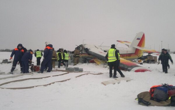 Поисково-спасательная операция на месте крушения самолёта Ан-2 в Ненецком автономном округе - Sputnik Казахстан