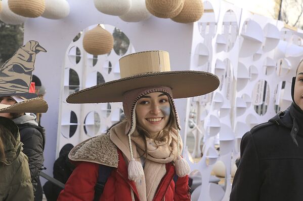 Предновогодний парад - Sputnik Казахстан