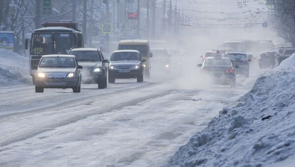 Автомобили зимой, иллюстративное фото - Sputnik Казахстан