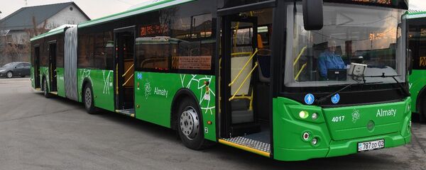 Автобус в Алматы Автобус в Алматы - Sputnik Казахстан