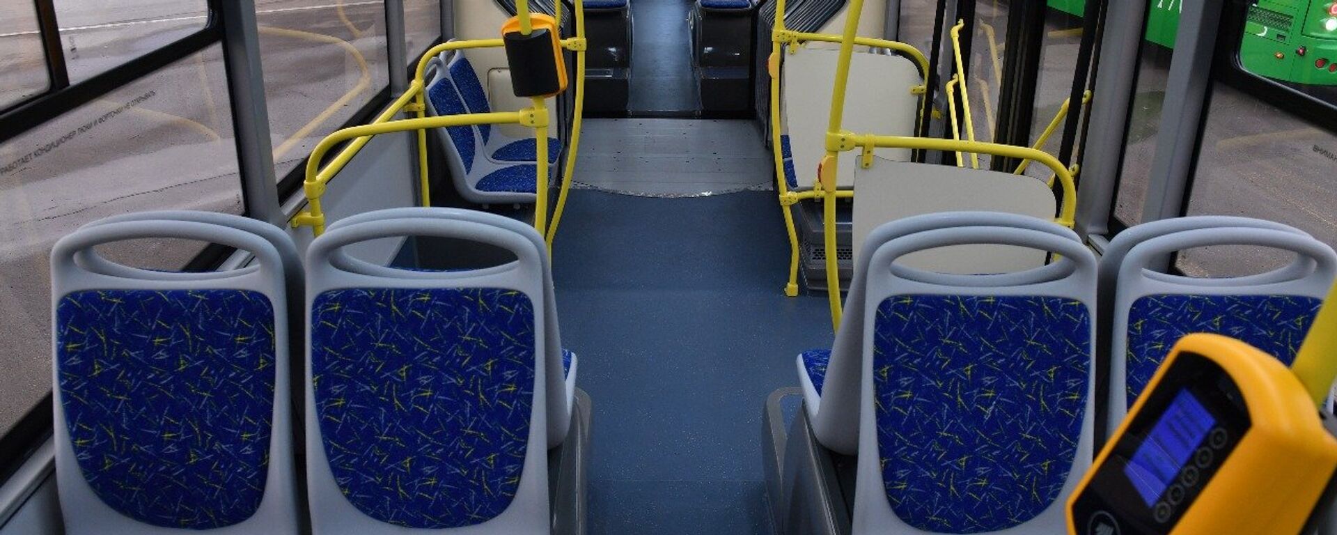 Салон автобуса - Sputnik Қазақстан, 1920, 12.01.2026