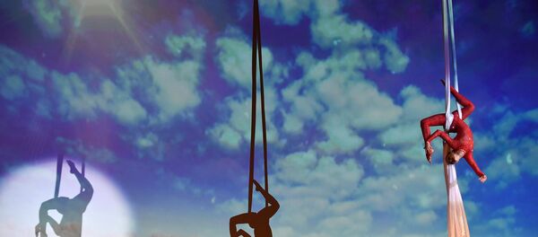 Выступление воздушных гимнастов, архивное фото - Sputnik Казахстан