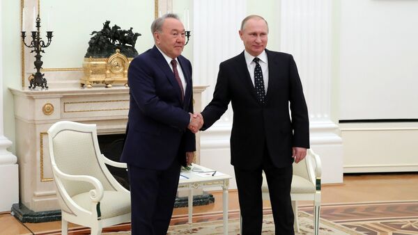 Назарбаев пен Путин - Sputnik Қазақстан