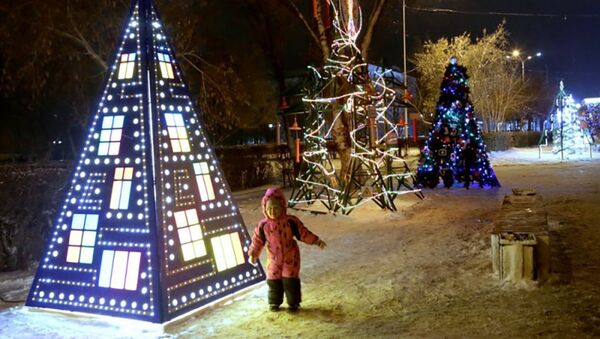 Необычные новогодние елки в Караганде - Sputnik Казахстан