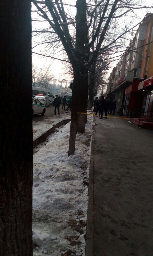 Күдік туғызатын пакет табылған дәмхана қоршауға алынды - Sputnik Қазақстан