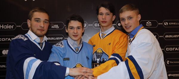 Молодые участники Матча звезд КХЛ - Sputnik Казахстан