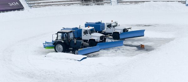 Техника для уборки и заливки льда - Sputnik Казахстан