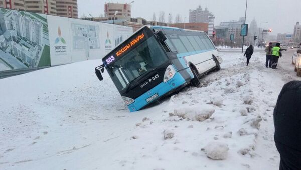 Автобус съехал в кювет - Sputnik Казахстан