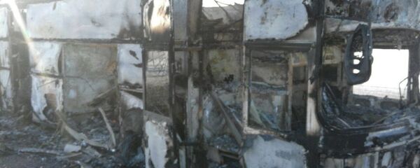 Сгоревший автобус, архивное фото - Sputnik Казахстан