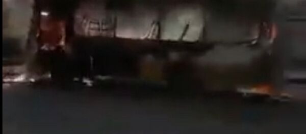 Автобус сгорел в Шымкенте - Sputnik Казахстан